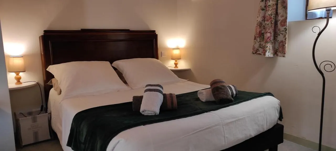Chambres de Lohantec, au calme à 10 min de la mer Mahalon Couette-café