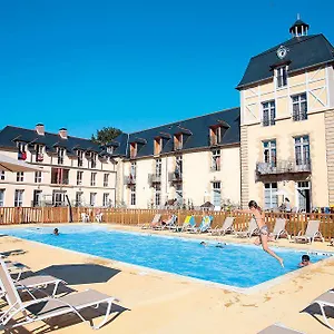 3* Appart hôtel Résidence Prestige Odalys Le Château De Kergonano